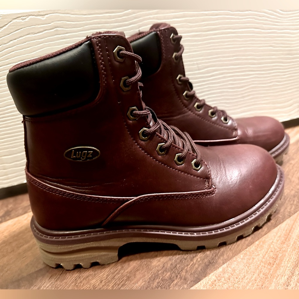 NWOT. LUGZ Empire Hi Water Resistant Lace Up Boot. Size 7.5. - Picture 2 of 12